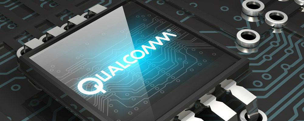Qualcomm (QCOM) — это крупная транснациональная компания США, занимающаяся разработкой, производством и продажей беспроводных телекоммуникационных услуг и продуктов. Главная прибыль корпорации обеспечена лицензированием патентов бизнеса, а также продажей микросхем.